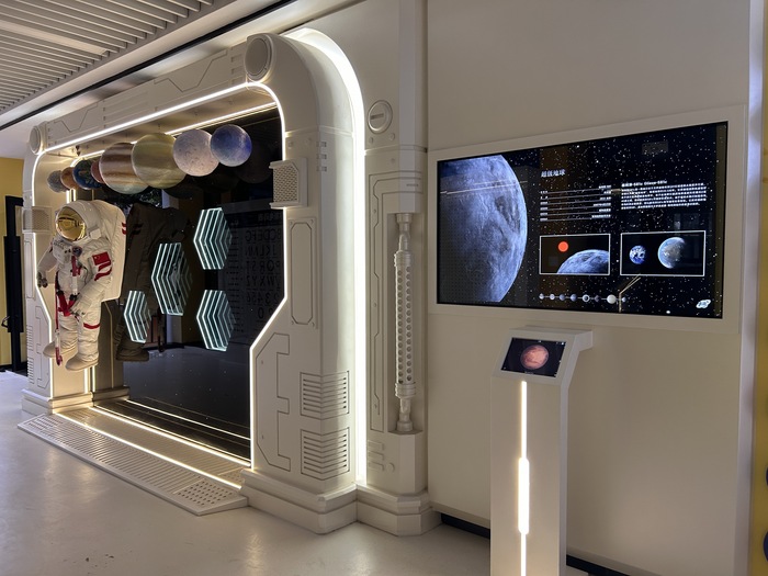 D-202401-神秘的宇宙-展項照片04.JPG